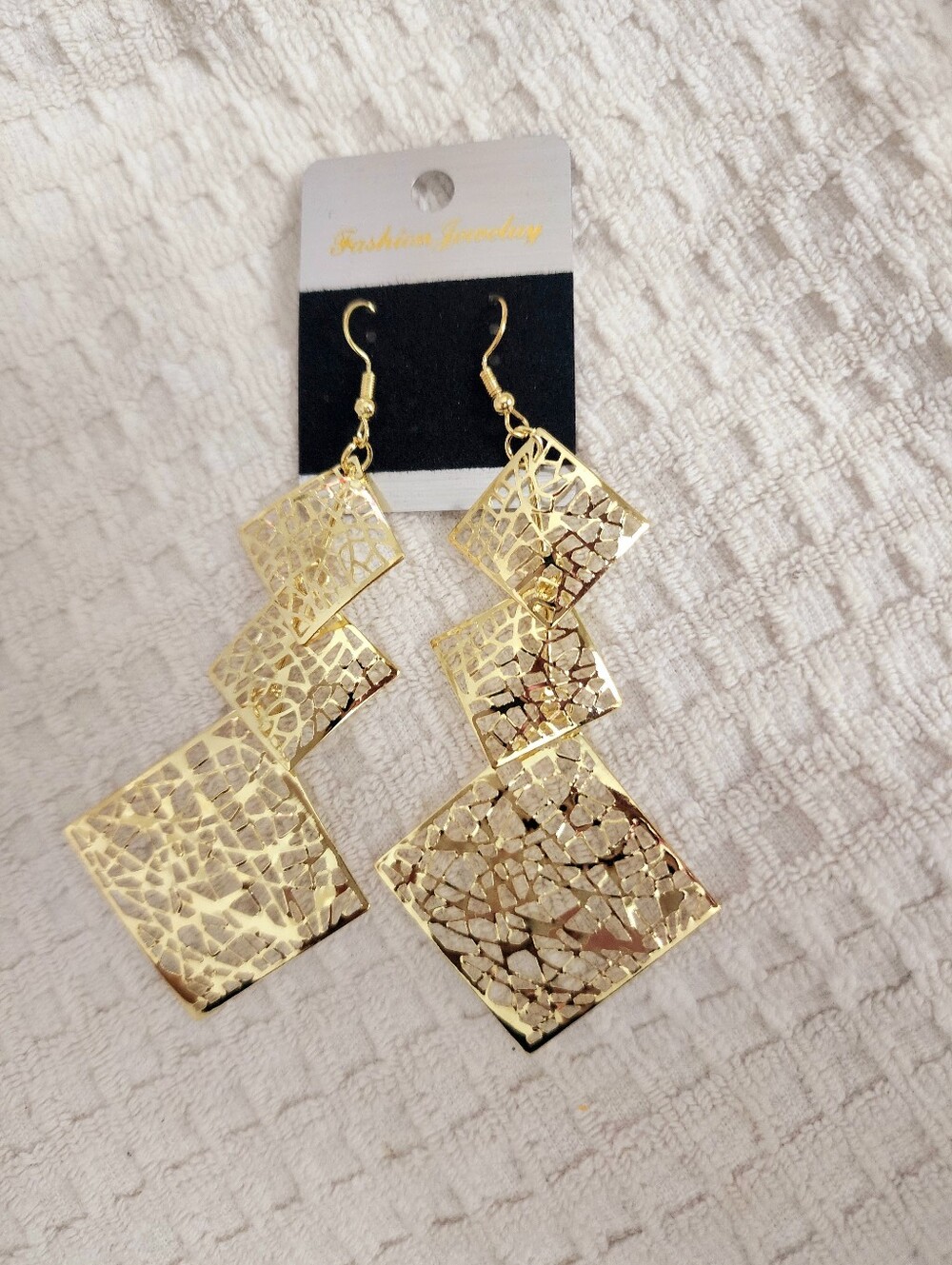 3 For $18 Featherweight Gold Filigree Geometric Drop Earrings NIB